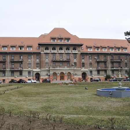 Hotel Triumf Бухарест Экстерьер фото